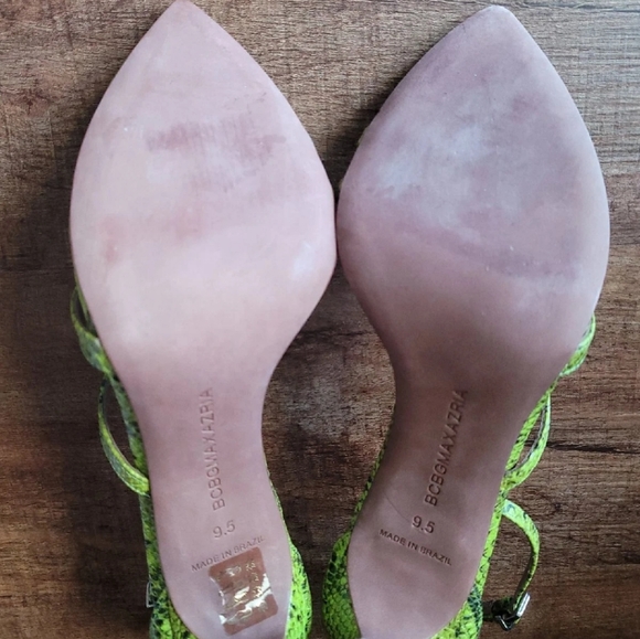 BCBGMAXAZRIA Snakeskin Heels - Picture 2 of 3